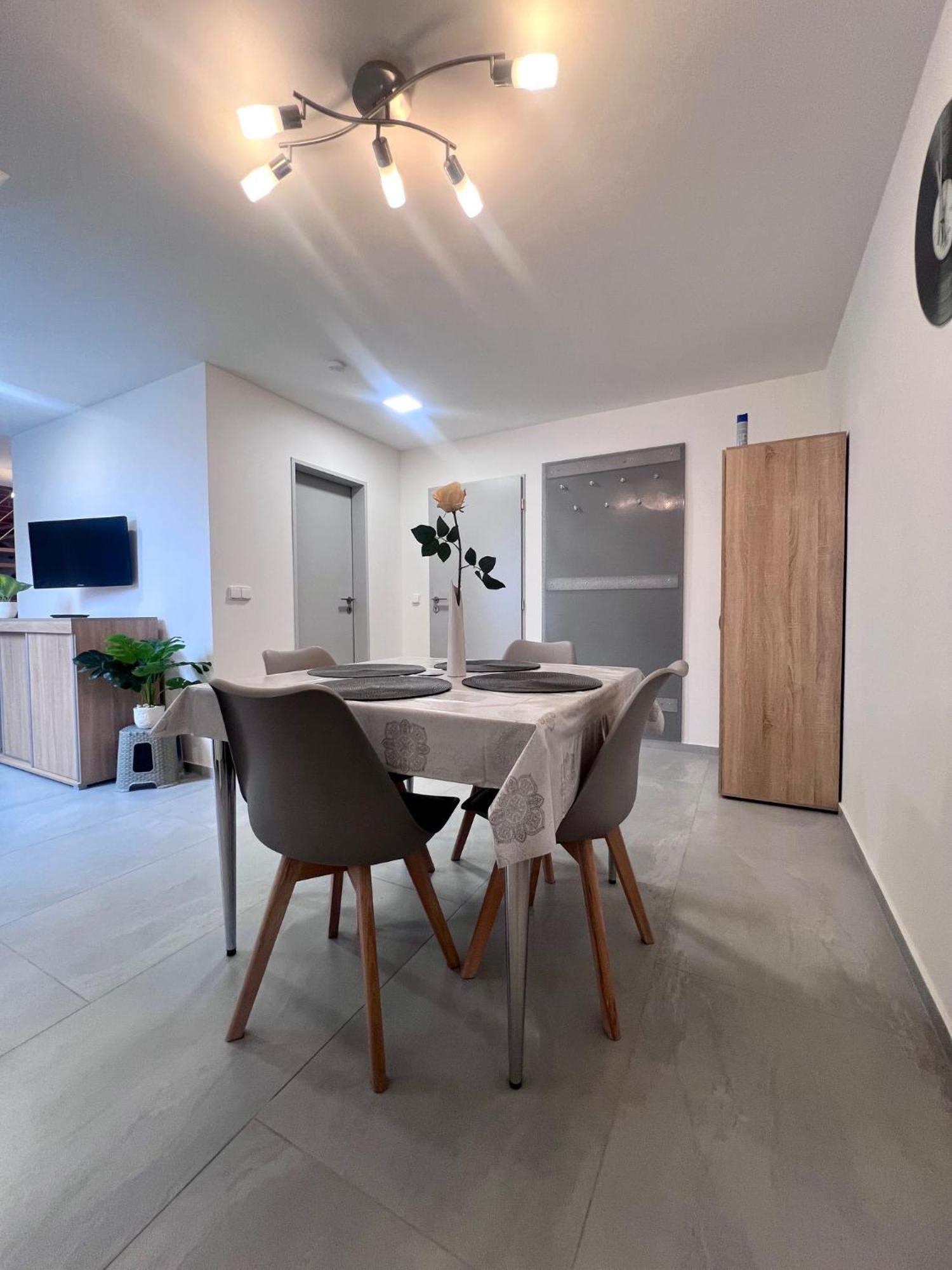 Ubytovani Zatisi 2 Olomouc Luaran gambar